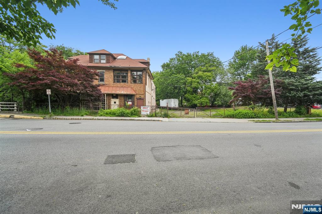 201 Englewood Avenue,Englewood, NJ 07631