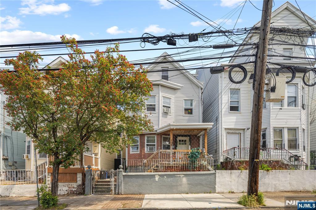 109 Lyon Street,Paterson, NJ 07524
