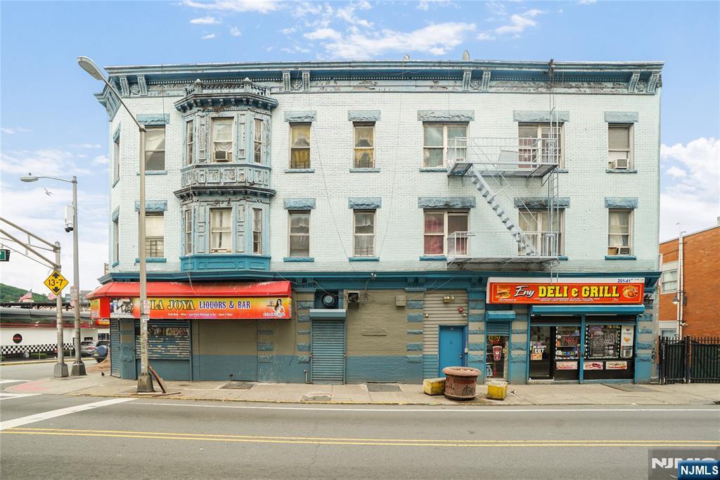 19 Park Avenue,Paterson, NJ 07501
