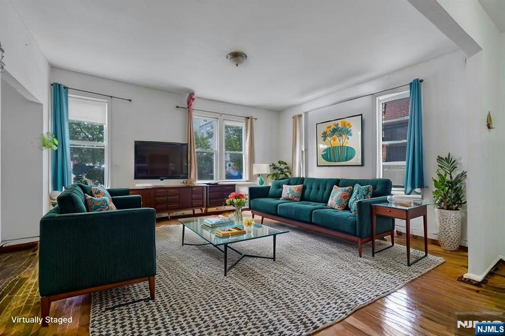 709 10th Street,Union City, NJ 07087