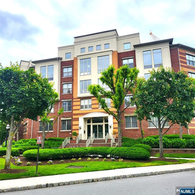 26 Ave At Port Imperial ,West New York, NJ 07093