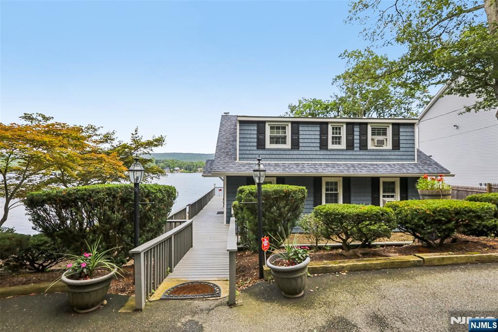 62 Board Road,West Milford, NJ 07421