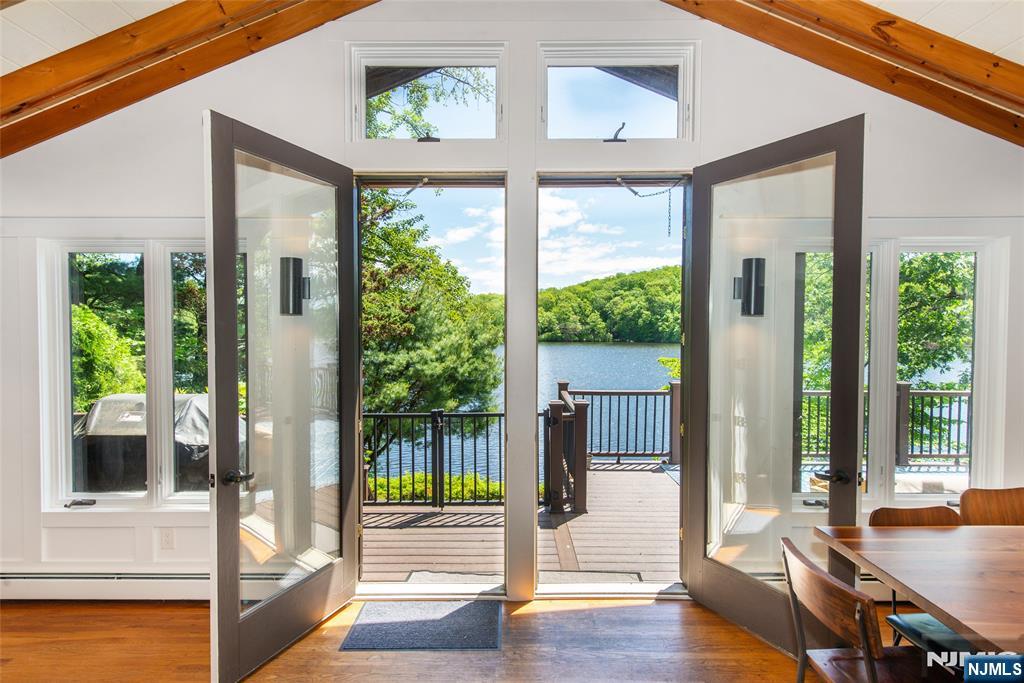 69 Shore Road,Bloomingdale, NJ 07403