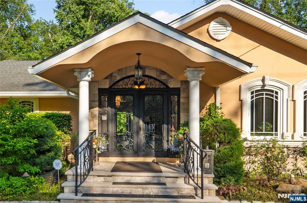 198 Pascack Road,Hillsdale, NJ 07642