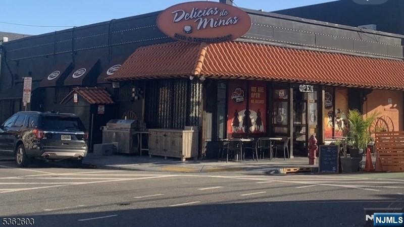 168 McWhorter Street,Newark, NJ 07105