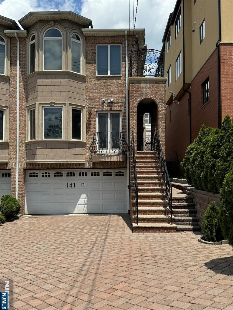 141 Edsall Boulevard,Palisades Park, NJ 07650