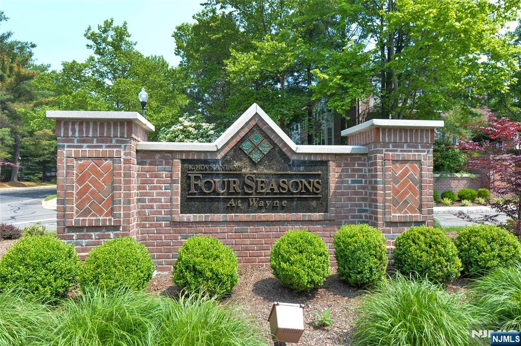 103 Four Seasons ,Wayne, NJ 07470