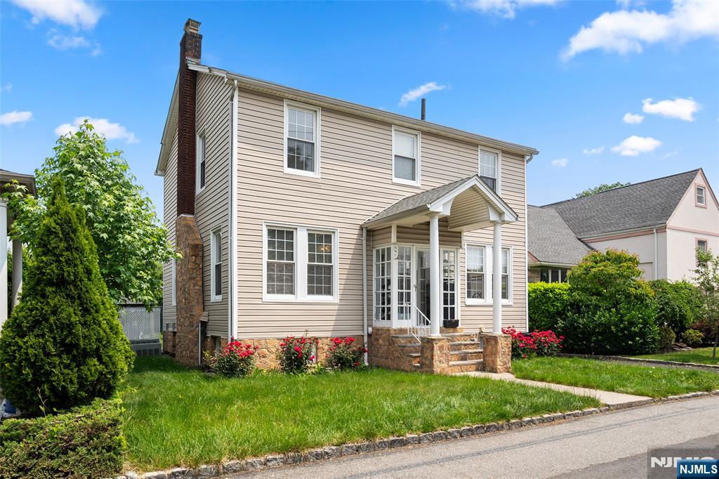 3 Drury Lane,Fort Lee, NJ 07024