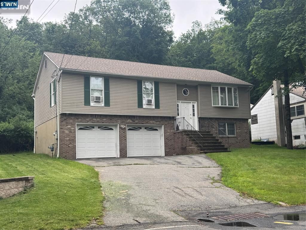 50 Monhegan Avenue,Oakland, NJ 07436