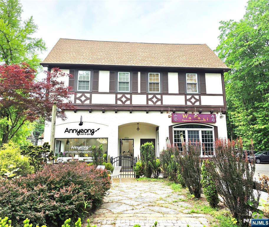 848 Ridgewood Avenue,Ridgewood, NJ 07450