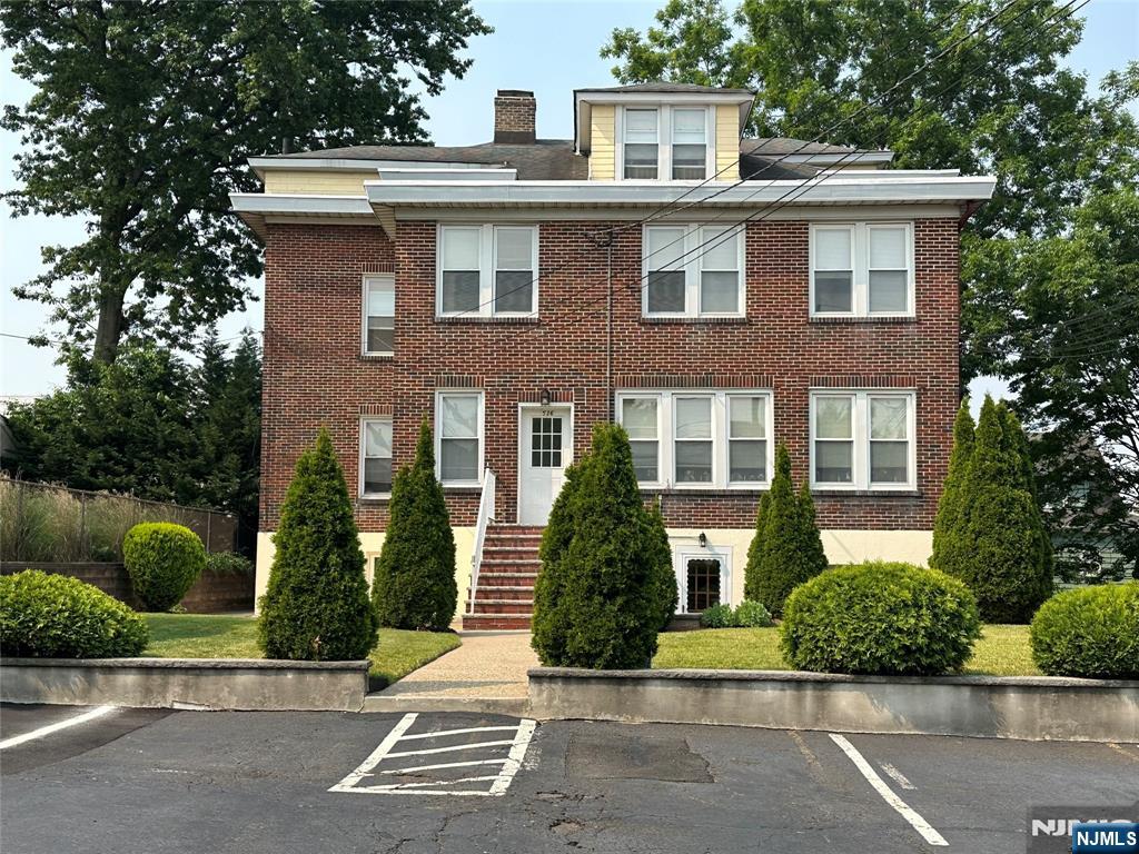 536 Lake Avenue,Lyndhurst, NJ 07071