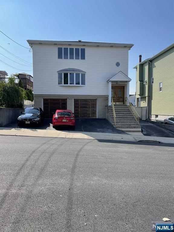 72 Lincoln Place,East Rutherford, NJ 07073