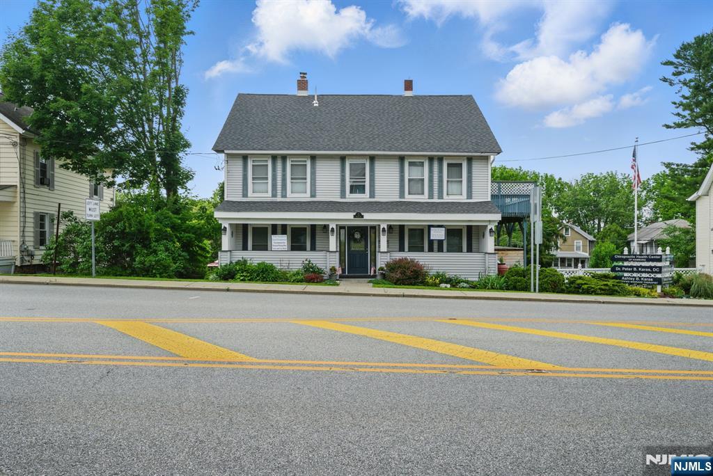 11 Vernon Avenue,Hamburg, NJ 07419