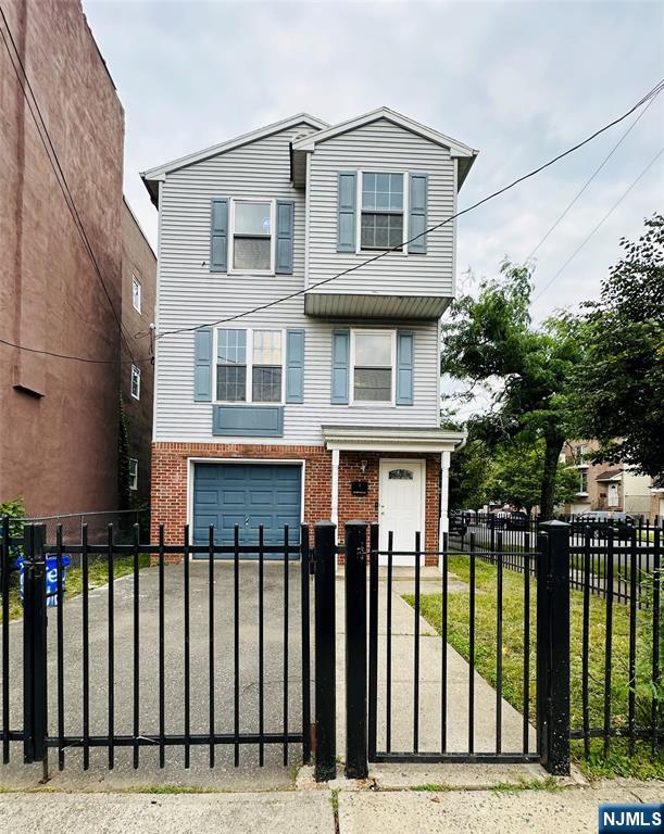 16-18 Kent Street,Newark, NJ 07108