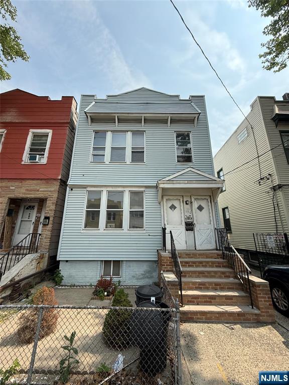120 Clarke Avenue,Jersey City, NJ 07304
