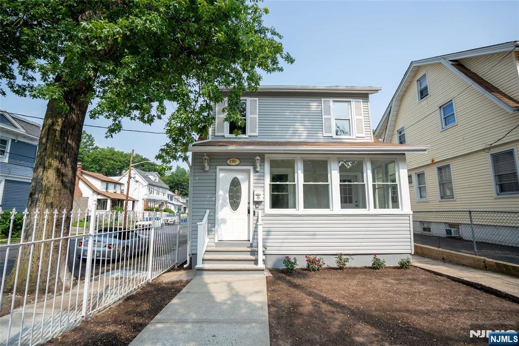 190 Alexander Street,Newark, NJ 07106