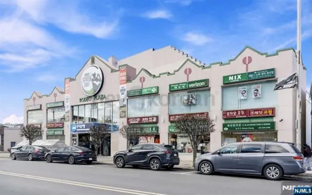 225 Broad Avenue,Palisades Park, NJ 07650