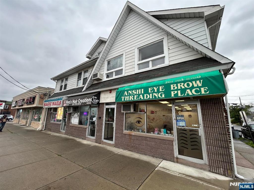 99 Broadway ,Elmwood Park, NJ 07407