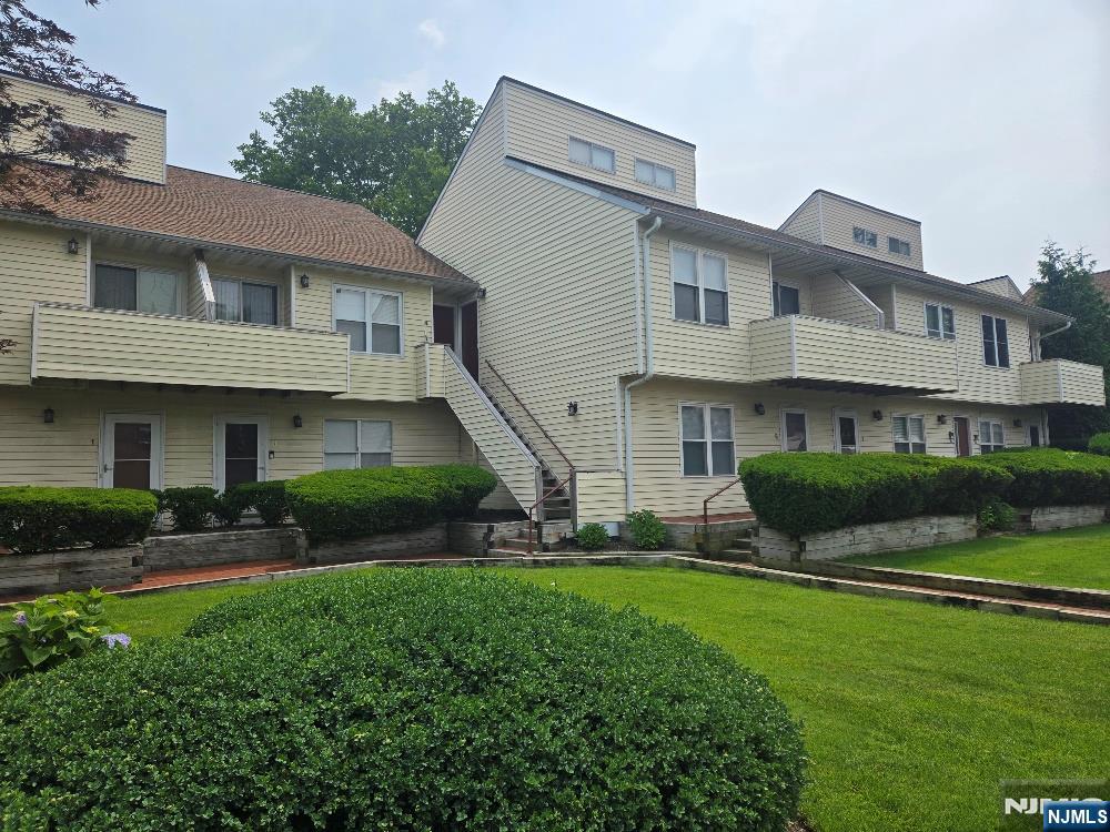 156 Liberty Street,Little Ferry, NJ 07643