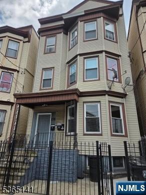 178 11th Street,Newark, NJ 07107