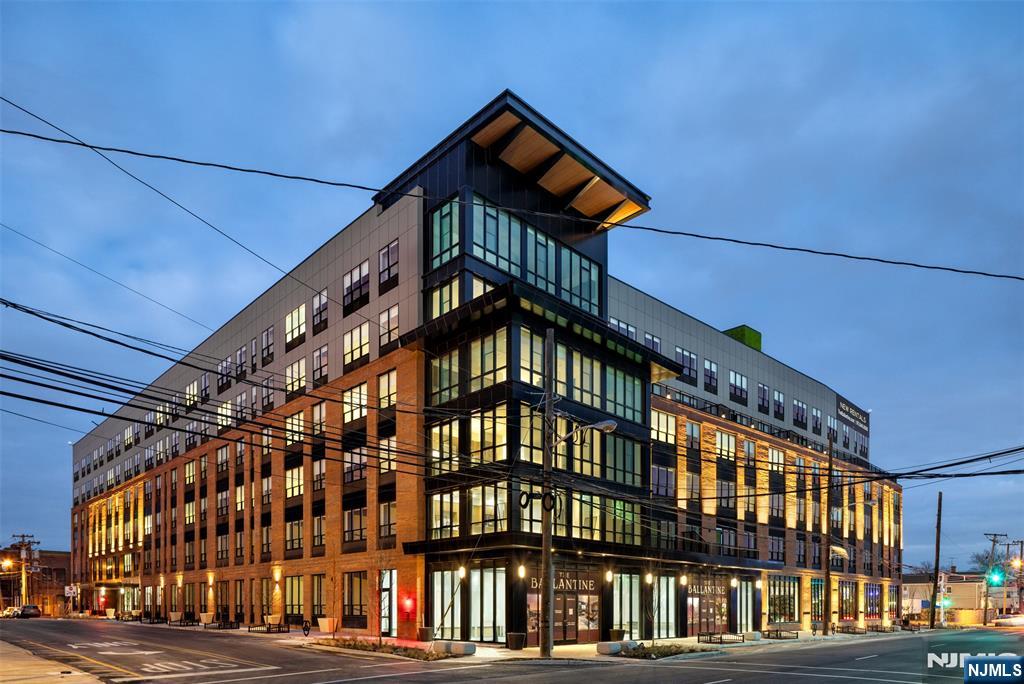 80 Freeman ,Newark, NJ 07105