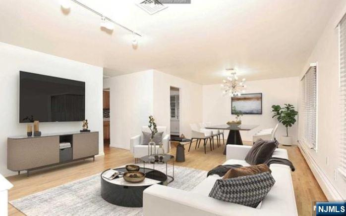 2052 Hoefleys Lane,Fort Lee, NJ 07024