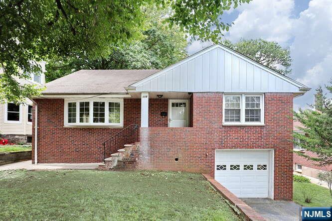 116 Christie Street,Leonia, NJ 07605