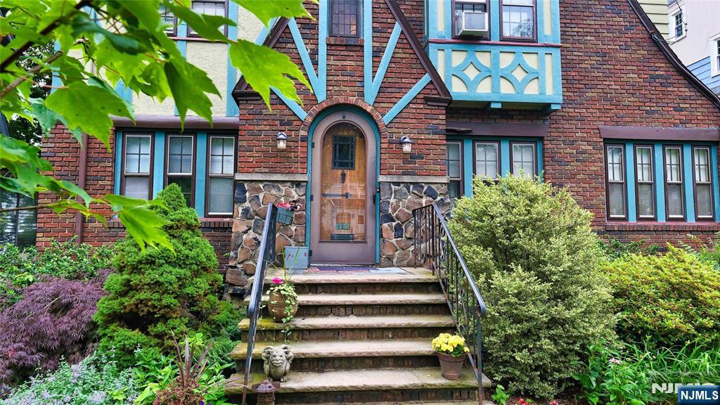 18 Burroughs Way,Maplewood, NJ 07040