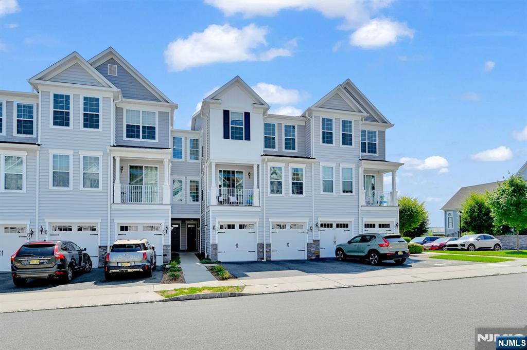 61 Aspen Drive,Cedar Grove, NJ 07009