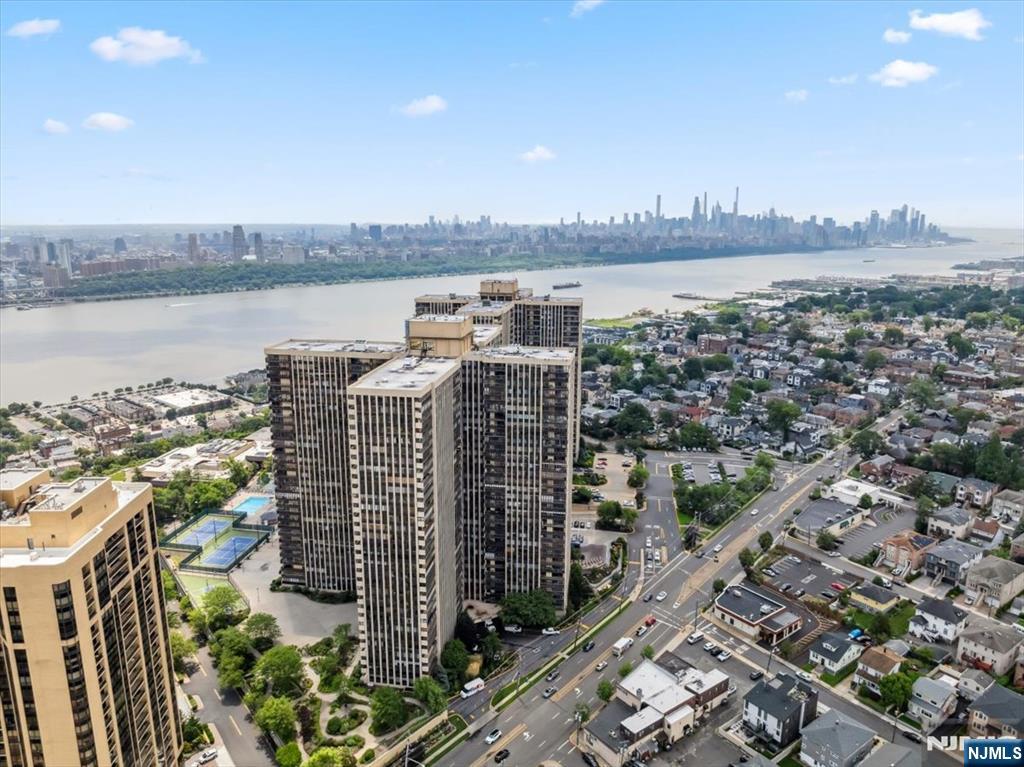 300 Winston ,Cliffside Park, NJ 07010
