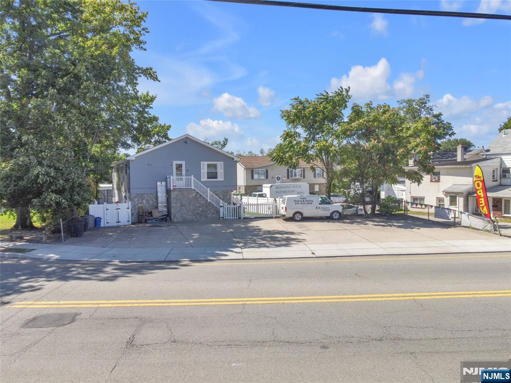 493 Midland Avenue,Garfield, NJ 07026