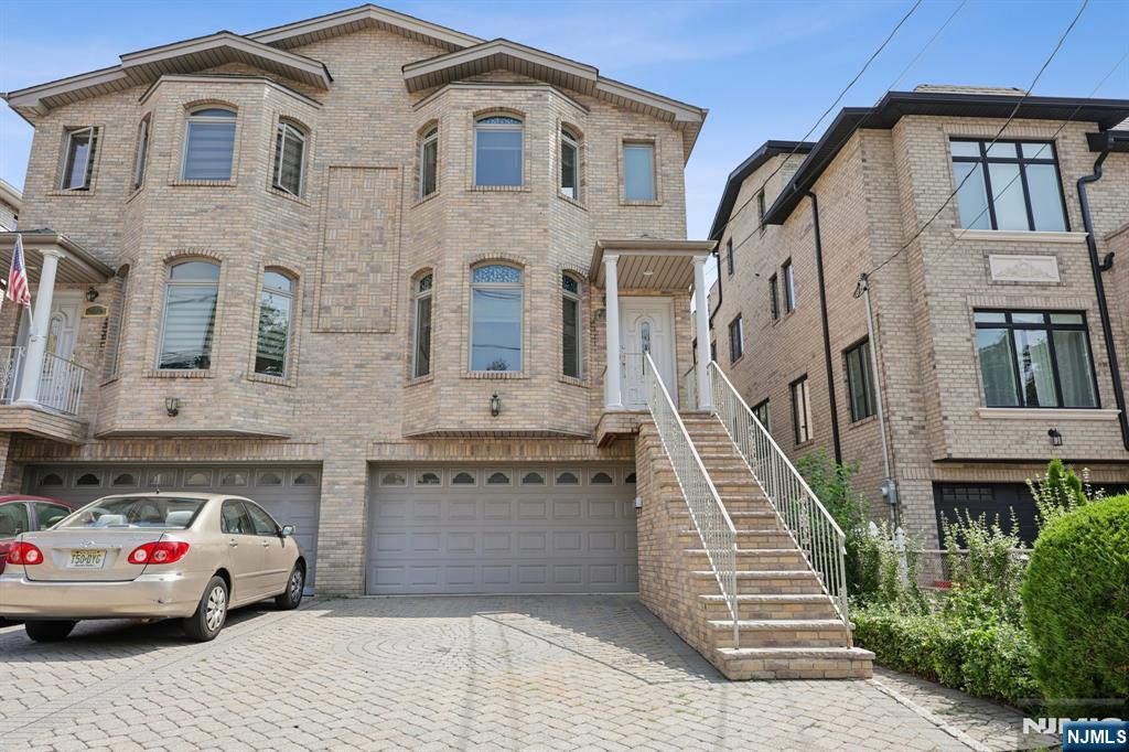 285 Knox Avenue,Cliffside Park, NJ 07010