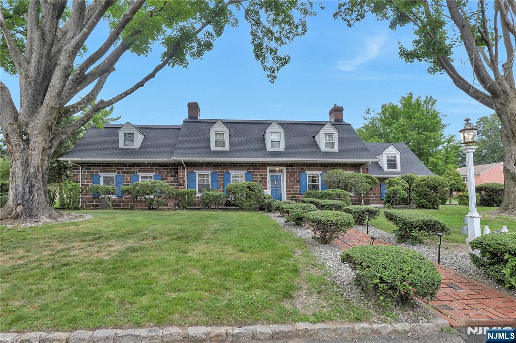 11 Clyde Court,Bergenfield, NJ 07621