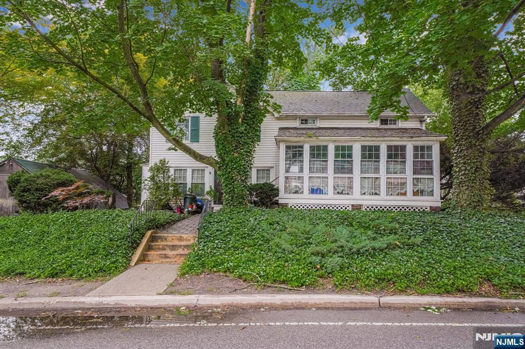 53 Fairfield Road,Fairfield, NJ 07004