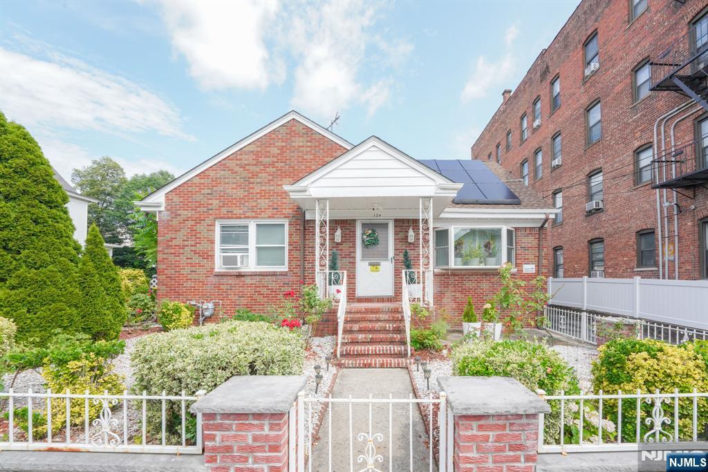 122 Autumn Street,Passaic, NJ 07055