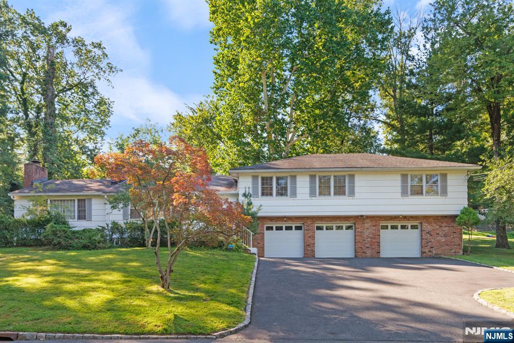 80 Canoe Brook Road,Millburn, NJ 07078