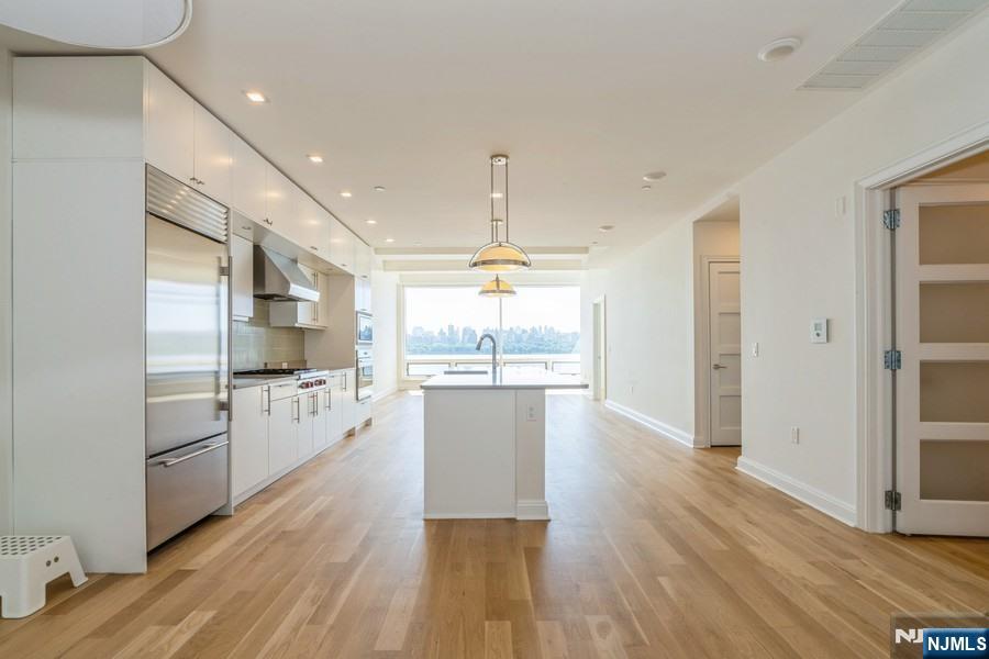 9 Somerset Lane,Edgewater, NJ 07020