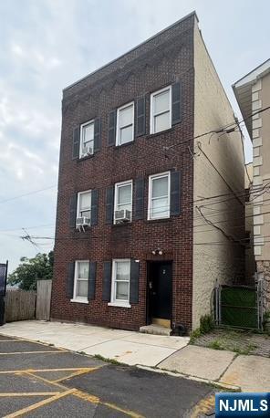 2 Bender Place,Cliffside Park, NJ 07010