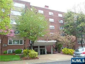 2160 Center ,Fort Lee, NJ 07024