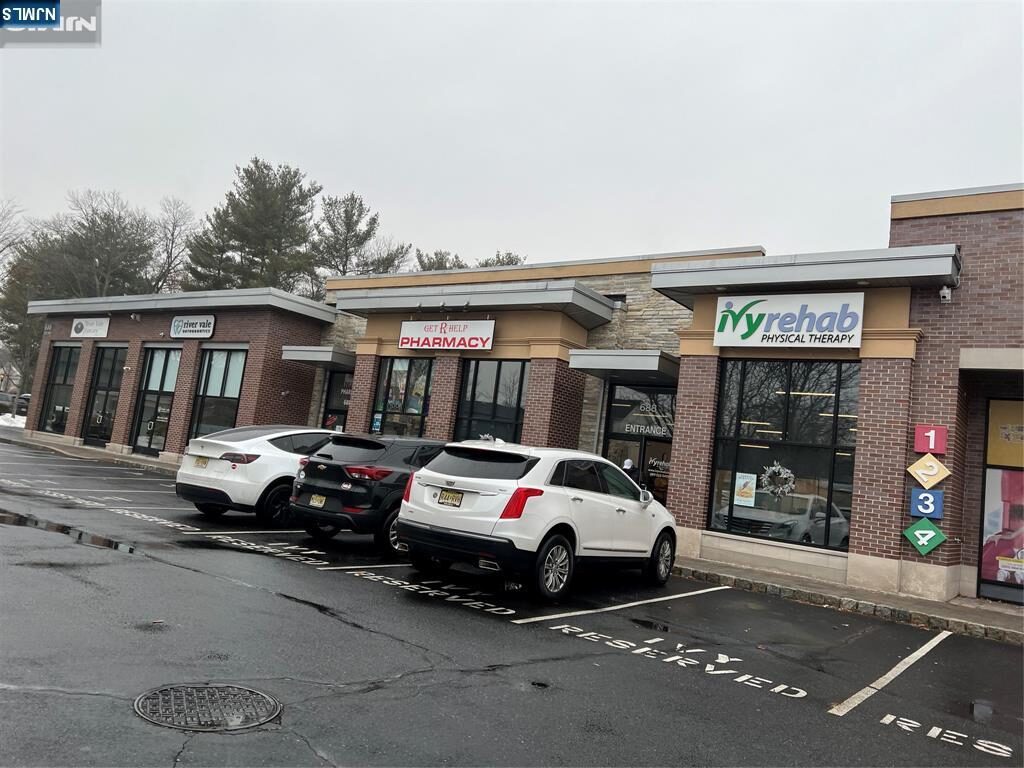 688 Westwood Avenue,River Vale, NJ 07675