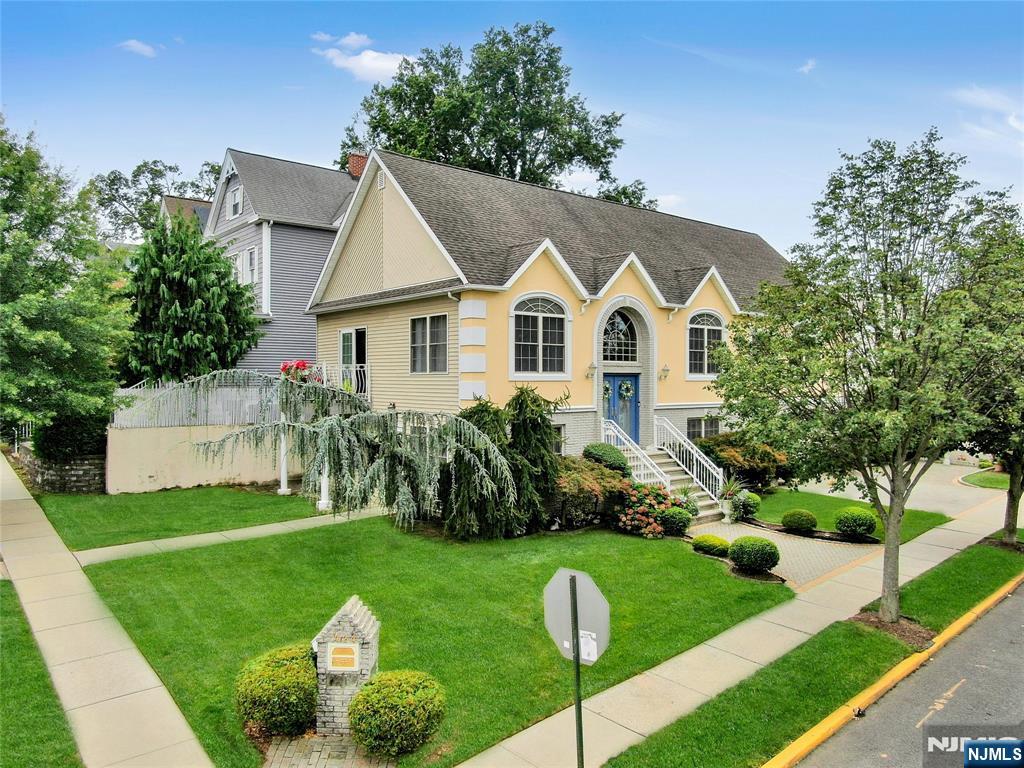 424 Page Avenue,Lyndhurst, NJ 07071