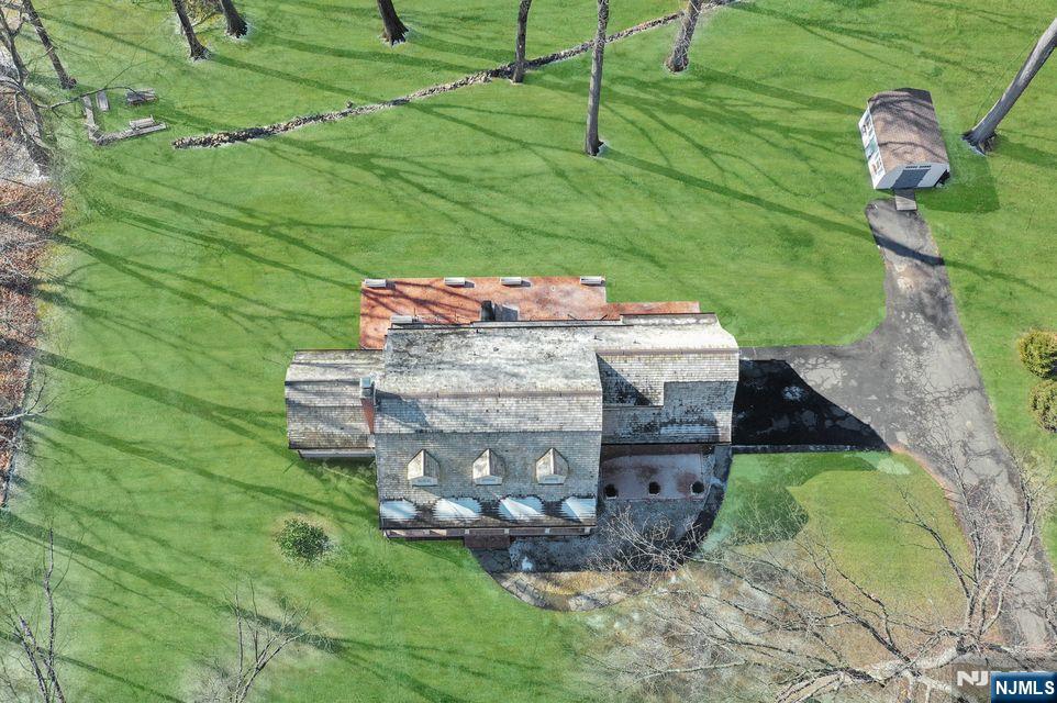 11 Chestnut Ridge Road,Saddle River, NJ 07458