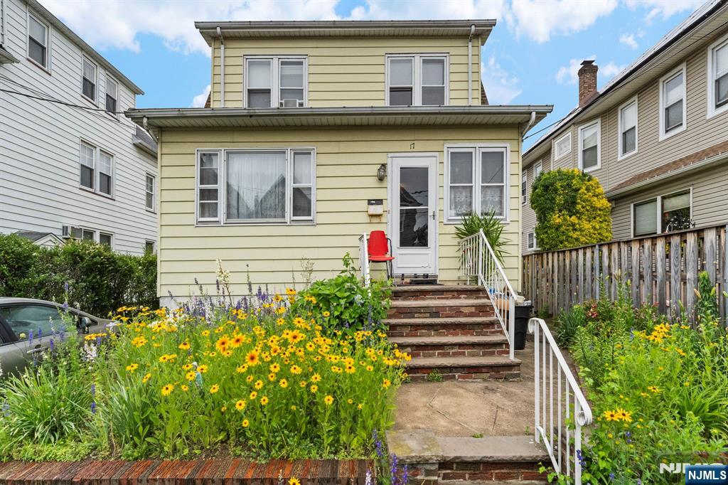 17 Bond Street,Wallington, NJ 07057