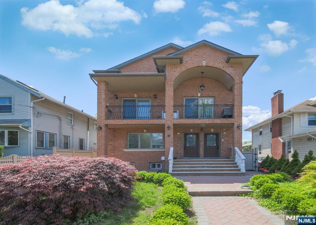 72 Brinkerhoff Terrace,Palisades Park, NJ 07650