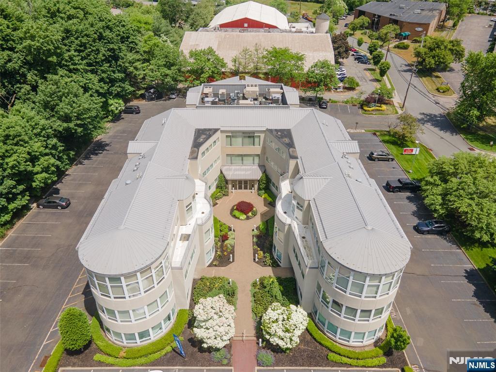 860 Wyckoff Avenue,Mahwah, NJ 07430