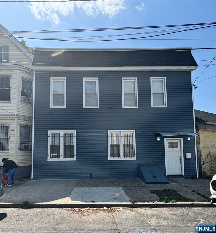 705 15th Street,Newark, NJ 07103