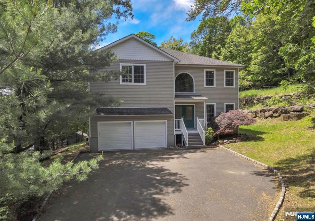 27 Tecumseh Trail,Oakland, NJ 07436