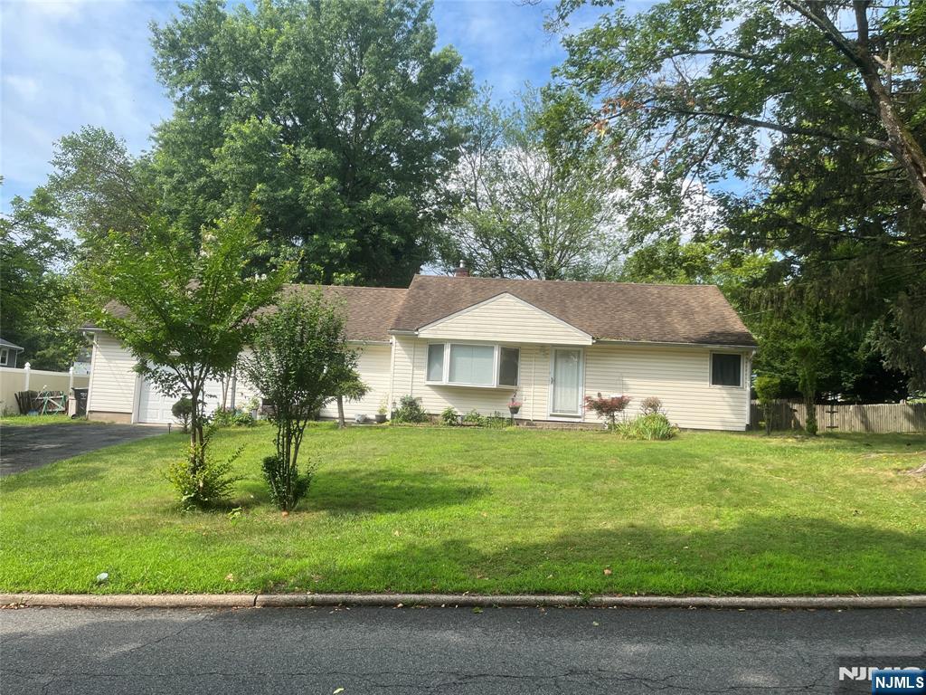 268 Robert Street,Paramus, NJ 07652