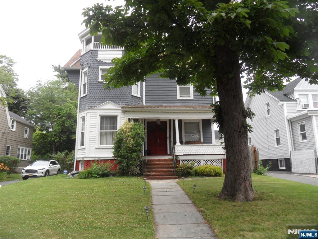 315 Arlington Avenue,East Orange, NJ 07017