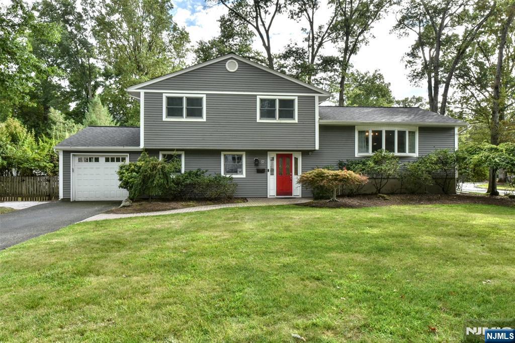 57 Crosley Terrace,Hillsdale, NJ 07642